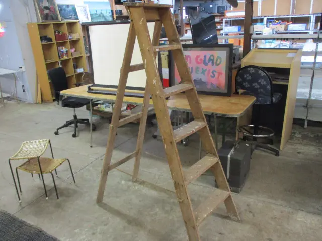 Ladder Image 1++