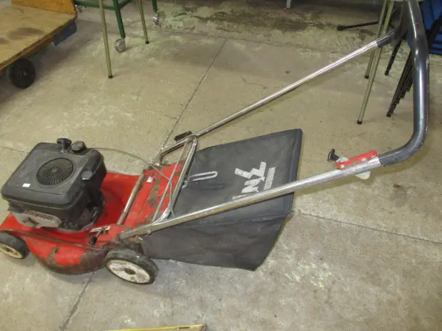 Lawnmower Image 1++