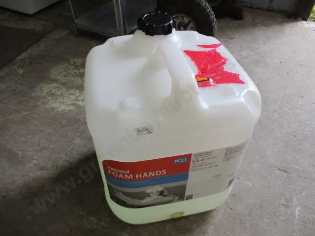 Foaming Hand Cleanser Image 1++