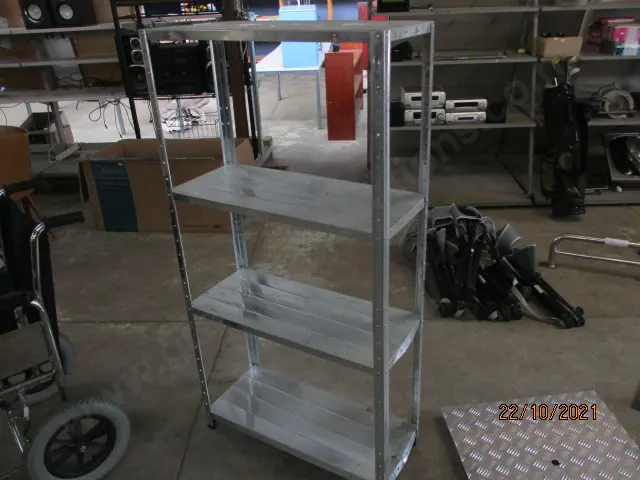 Metal Shelf Image 1++