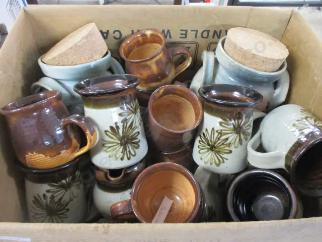 Collectable Pottery Image 1++