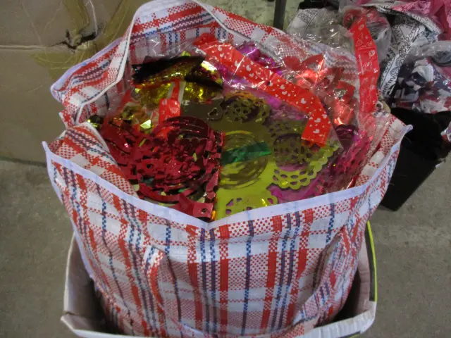 Christmas Decs Image 1++