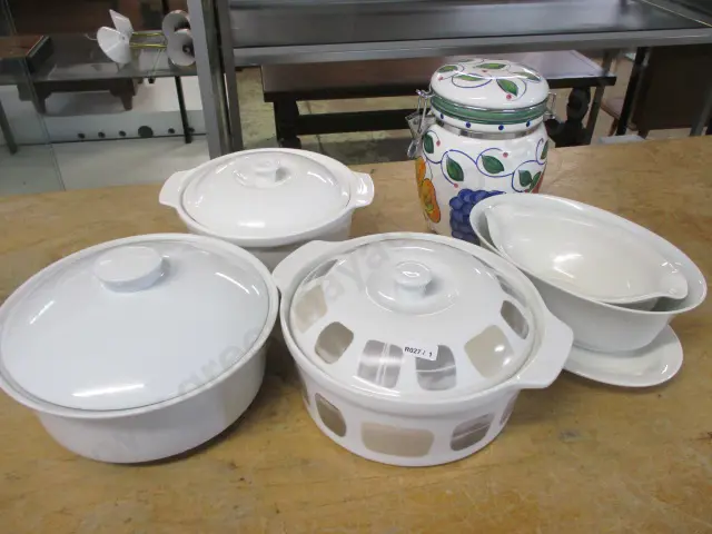 Tureens Etc Image 1++