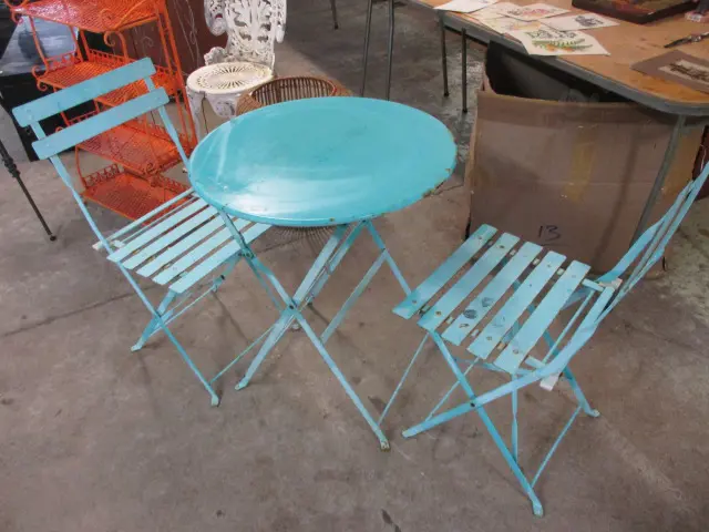 Steel Folding Table and Chairs Image 1++