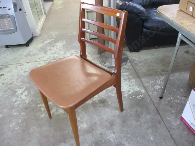 Mid Century Chair Image 1++