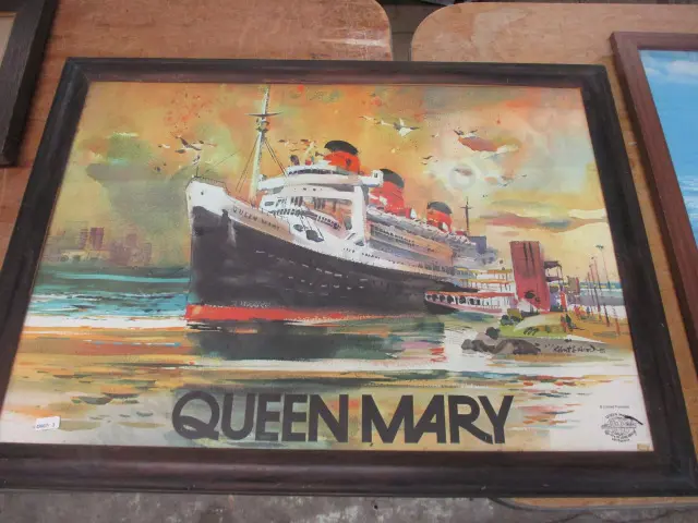 Queen Mary Framed Poster Image 1++