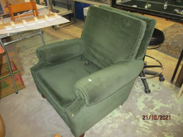 Lounge Chair Image 1++