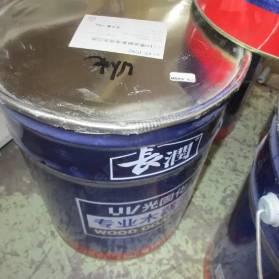 Large Bucket White Paint