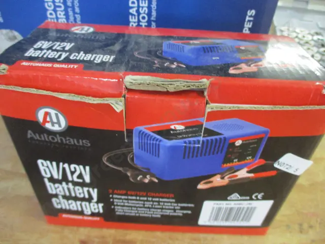 Battery Charger Image 1++