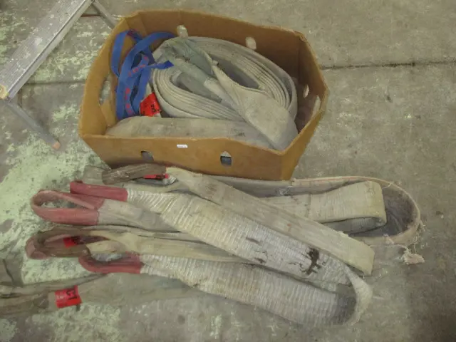 Loading Strops Image 1++
