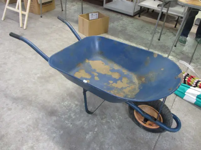 Wheelbarrow Image 1++