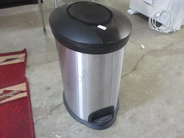 Pedal Bin Image 1++