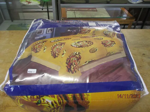 Queen Continental Blanket Image 1++