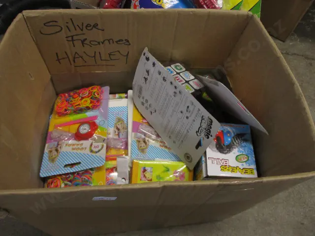 Box Toys Image 1++