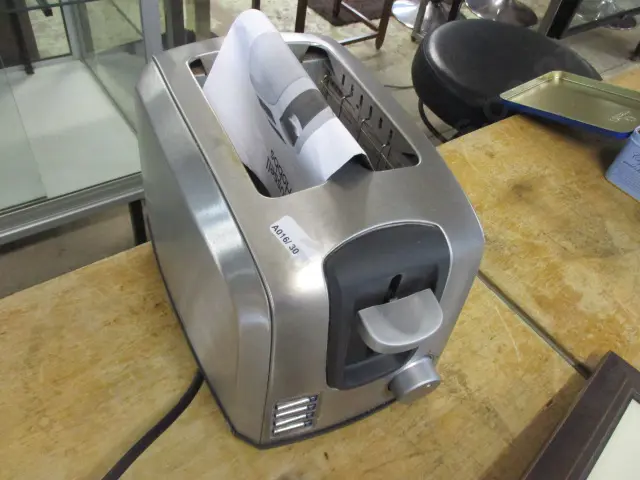Toaster Image 1++