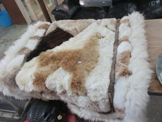 Alpaca Rug Image 1++