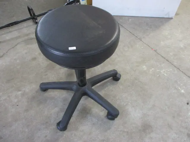 Stool Image 1++