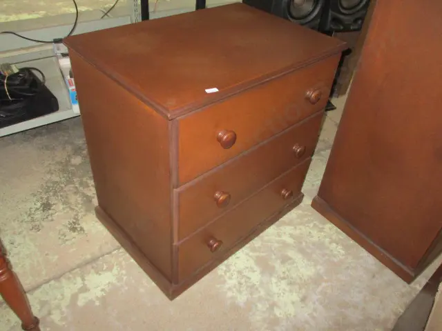 3 drawer Lowboy Image 1++