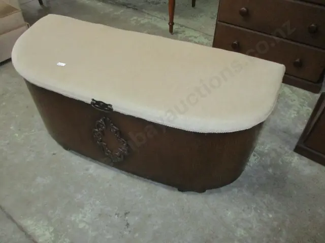 Small Vintage Glory Box Image 1++