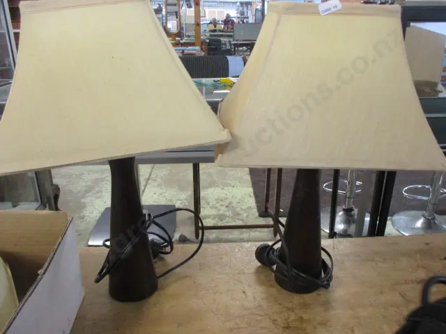 Pr Table Lamps Image 1++
