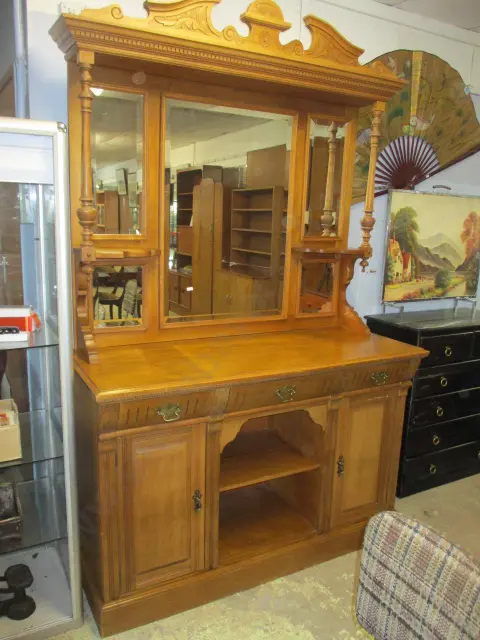 Kauri Mirror Backed Sideboard Image 1++