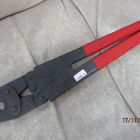Plumbers Crimper