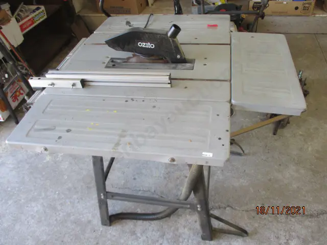 Saw Table Image 1++