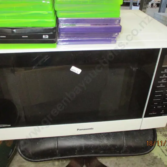Microwave