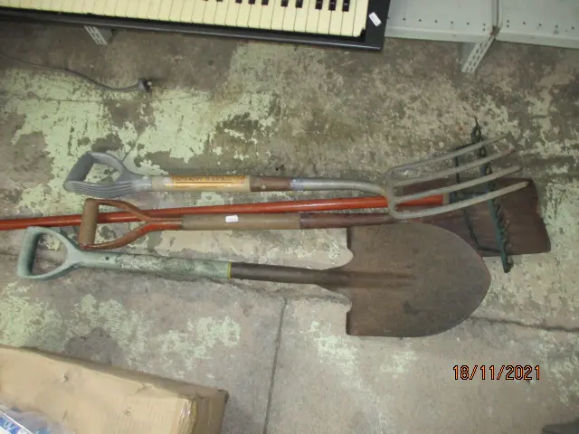 Garden Tools Image 1++