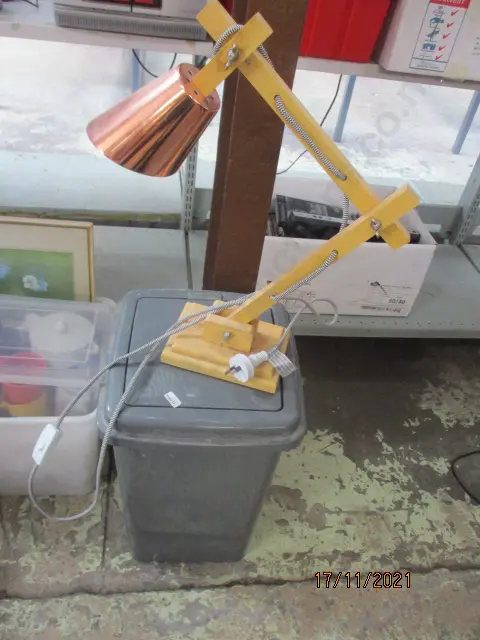 Lamp and Bin Image 1++