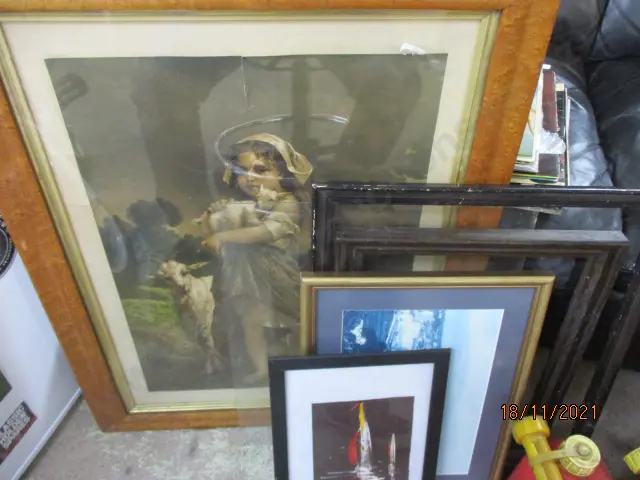 Frames and Prints Image 1++