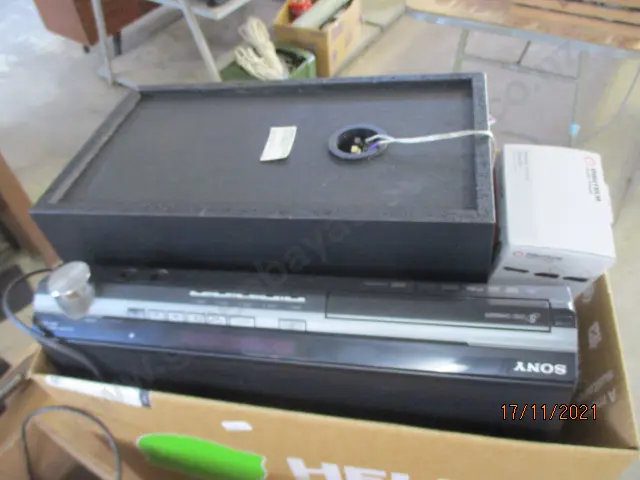 Surround Sound System Image 1++