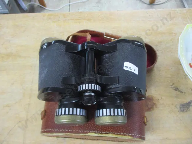 Binoculars Image 1++