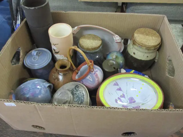 Pottery Image 1++