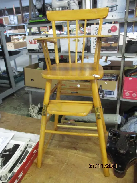Dolls Highchair Image 1++
