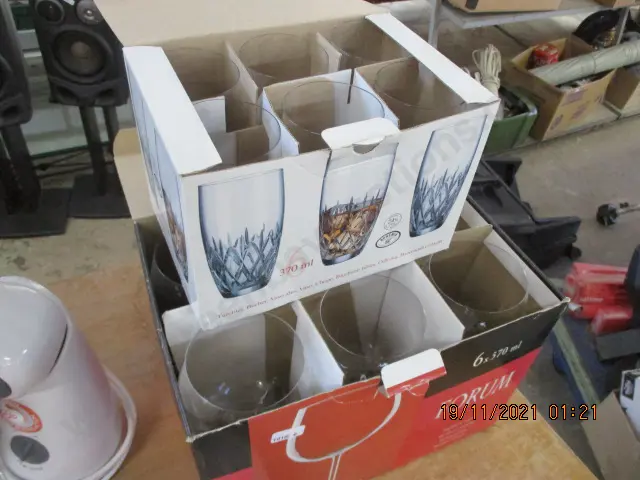 2 Boxes Glasses Image 1++