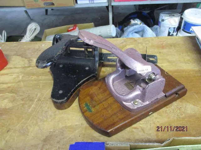 2 Hole Punches Image 1++