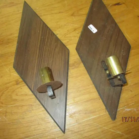 Retro Sconses