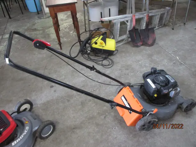 Mower Image 1++