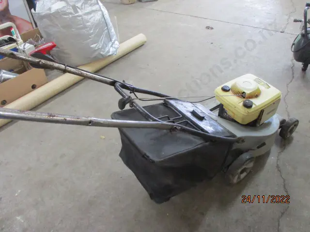 Lawnmower Image 1++