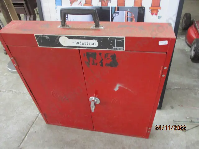 Tool Cabinet Image 1++