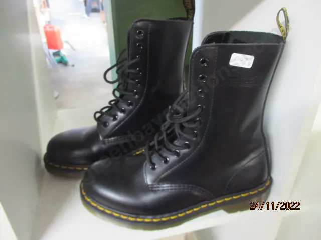 Doc Martens Image 1++