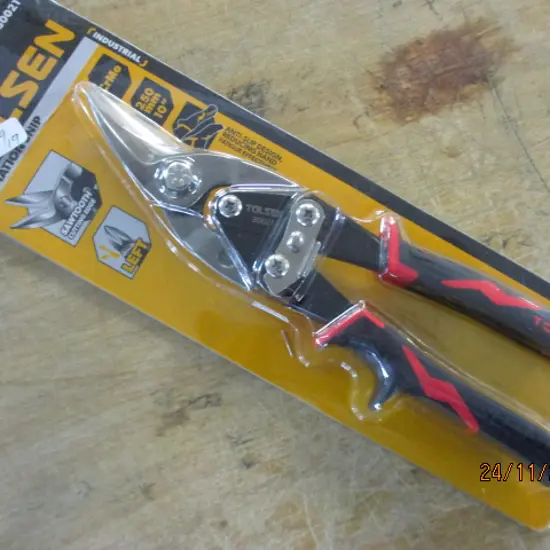 Tinsnips