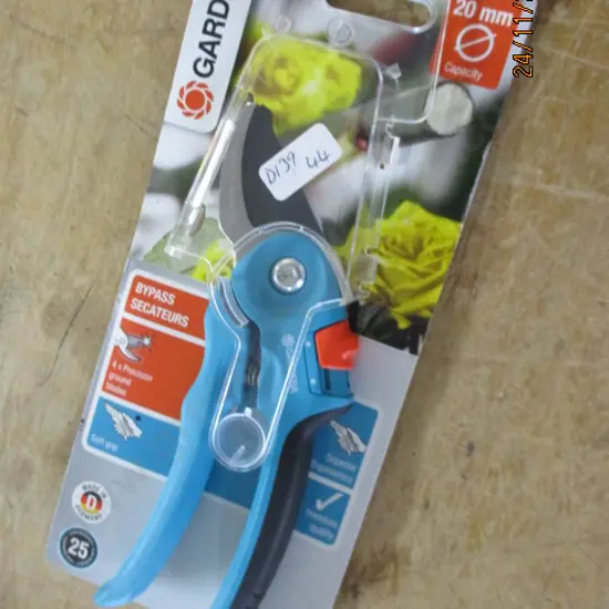 Pruner