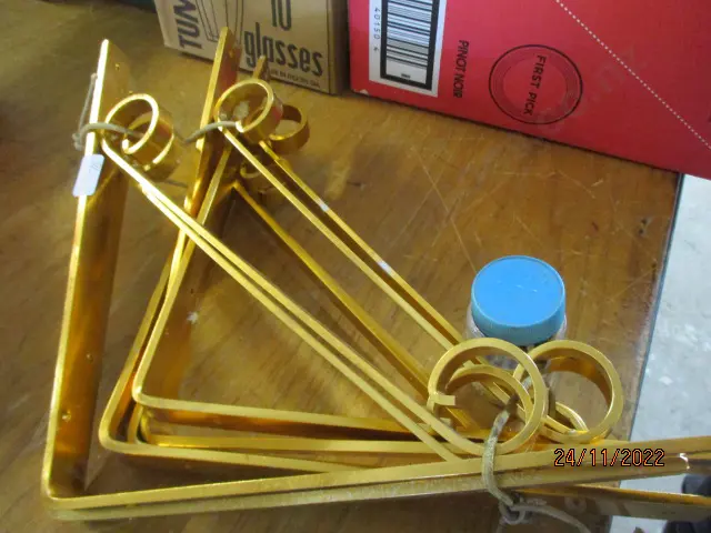 Brackets Image 1++