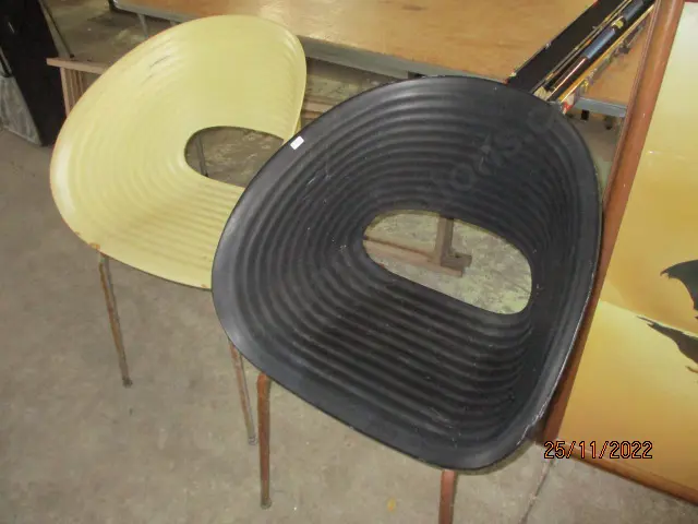 Retro Chairs Image 1++
