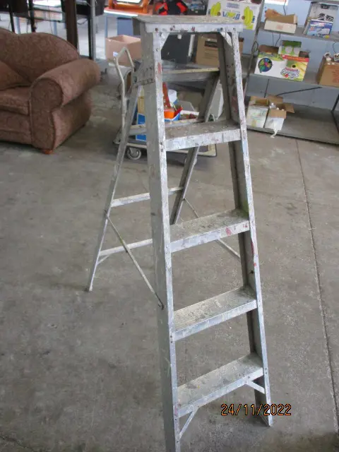 Ladder Image 1++