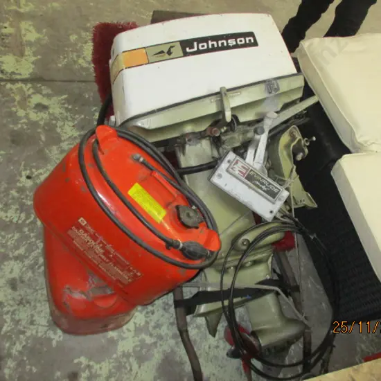 40hp Johnson Outbourd Motor and Trolley