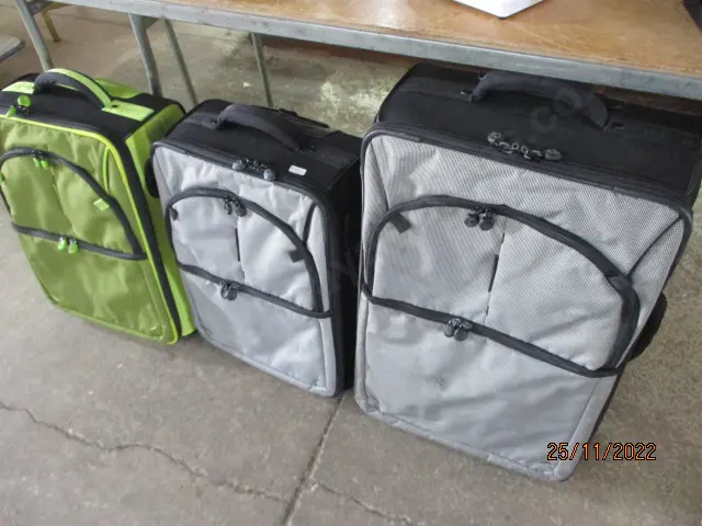 3 Pieces Luggage Image 1++