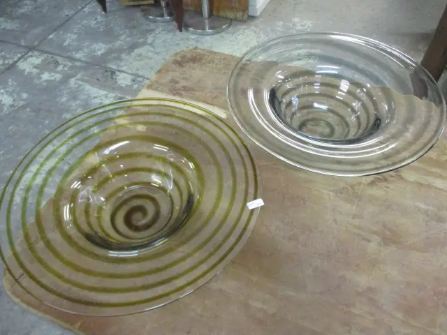 2 Large Art Glass Bowls Image 1++